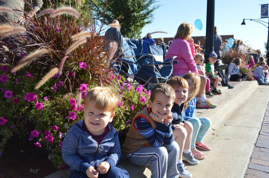 kids at parade